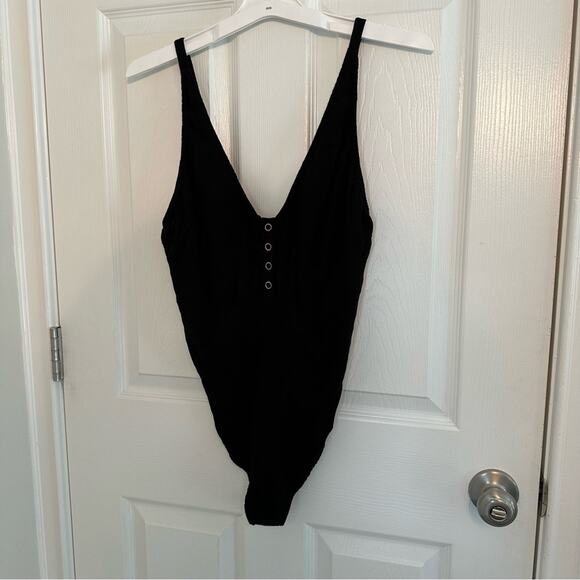 FREE PEOPLE Larissa Black Bodysuit size Medium ribbed knit - Picture 8 of 13